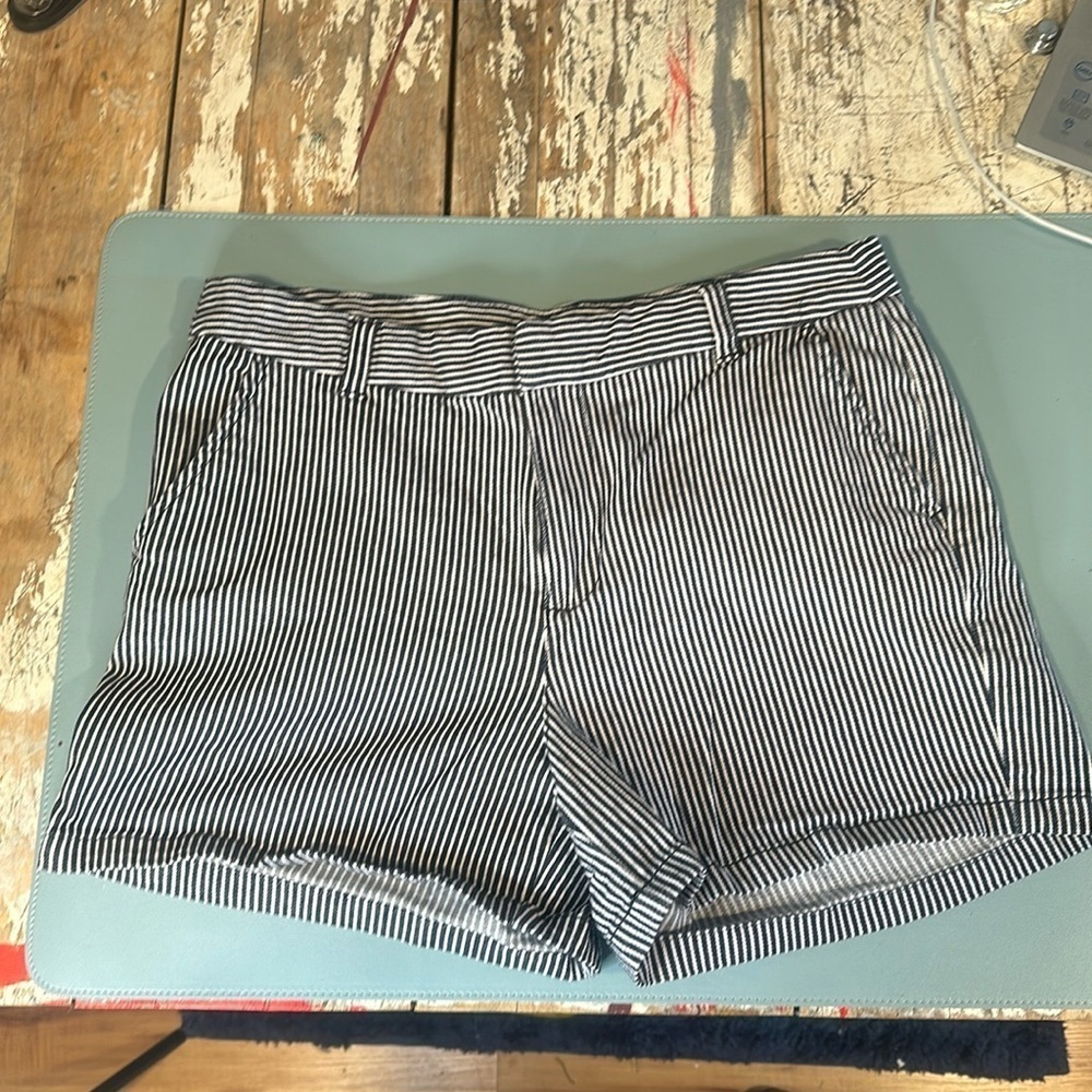 🔥Joe fresh straight size 10 shorts made in Bangladesh like new